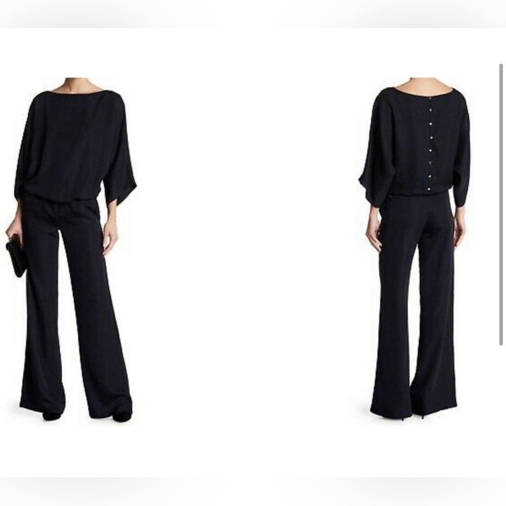 Beautiful jumper with elastic waist and button back